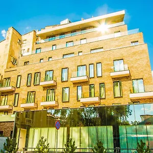 Carol 2 Hotel