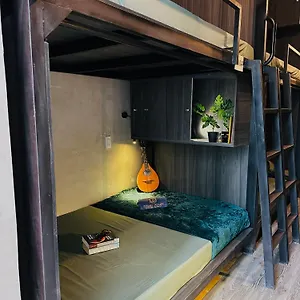 T Zone - Quiet Place, Near China Town,ho Thi Ky Street Food,cafe,beer Hôtel capsule