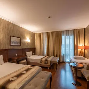 Nova Plaza Boutique & Hotel